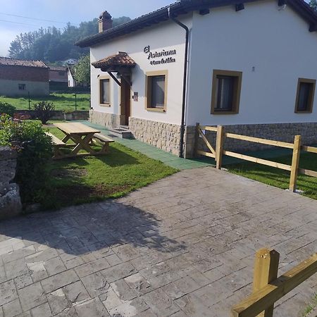 Vila El Asturianu Onís Exteriér fotografie
